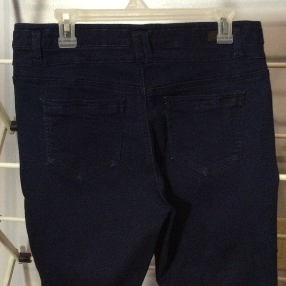 Miss Pouredinblue Blue Jeans - Picture 5 of 13